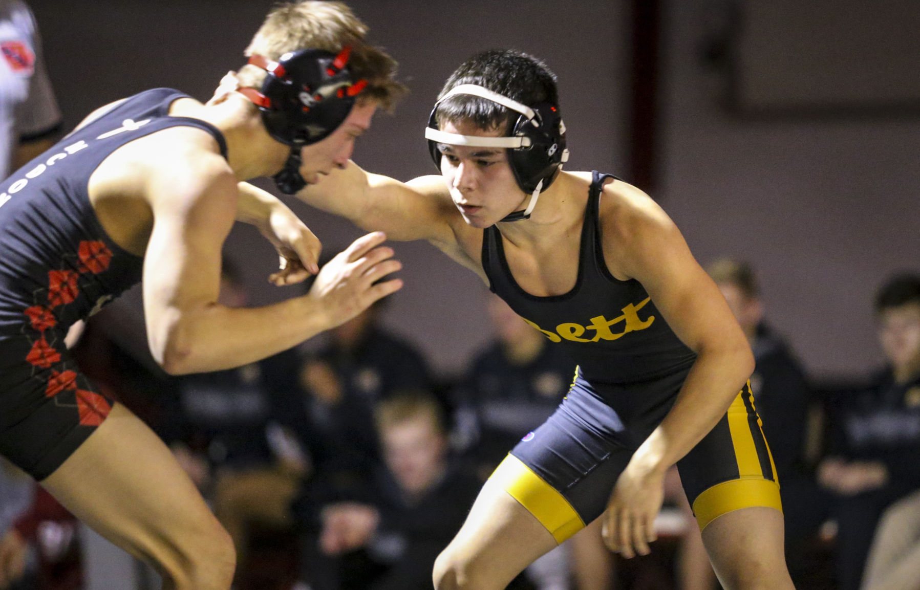 012418-BETTENDORF-ASSUMPTION-WRESTLING-045